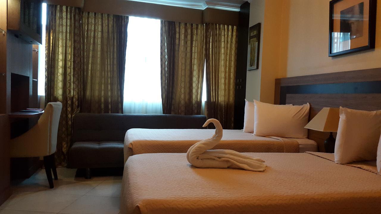 Atlantic Blue Hotel Гуаякіль Екстер'єр фото