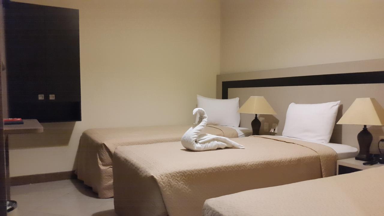 Atlantic Blue Hotel Гуаякіль Екстер'єр фото