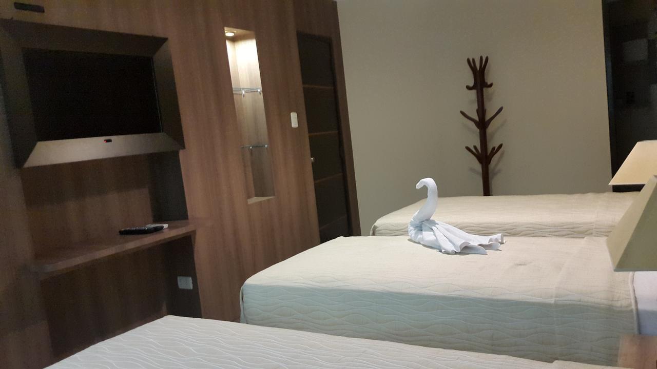 Atlantic Blue Hotel Гуаякіль Екстер'єр фото